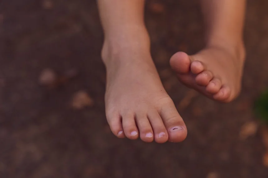 Toe.